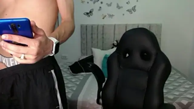 Snapshot of Ethanho0t chatting on 7, 1, 2026 Ethanho0t online show from 7, 1, 2026