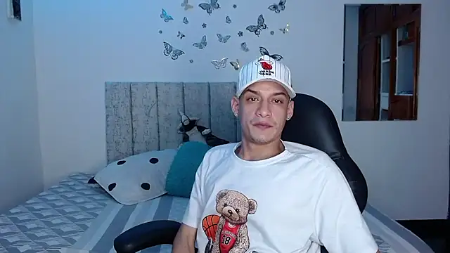 Snapshot of Ethanho0t chatting on 9, 1, 2026 Ethanho0t online show from 9, 1, 2026