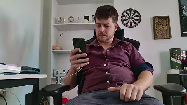 Snapshot of aaron_nvk chatting on 8, 2, 2026 aaron nvk online show from 8, 2, 2026