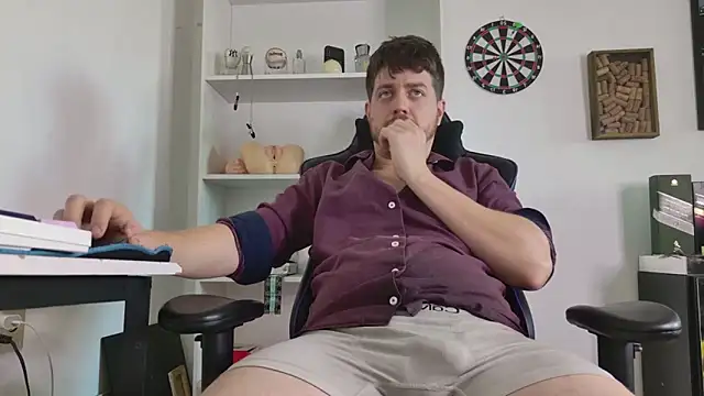 Snapshot of aaron_nvk chatting on 26, 2, 2026 aaron nvk online show from 26, 2, 2026