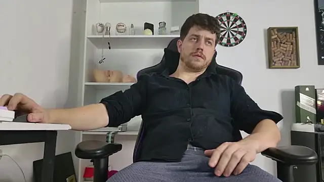 Snapshot of aaron_nvk chatting on 3, 3, 2026 aaron nvk online show from 3, 3, 2026