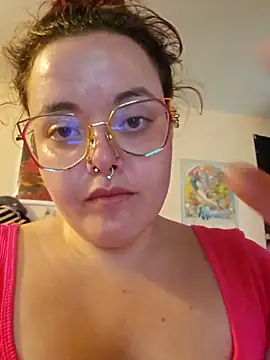 nuttiebuddy1 online show from 19, 9, 2025