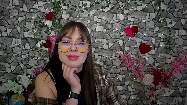 Amanda Bright  online show from 25, 11, 2025