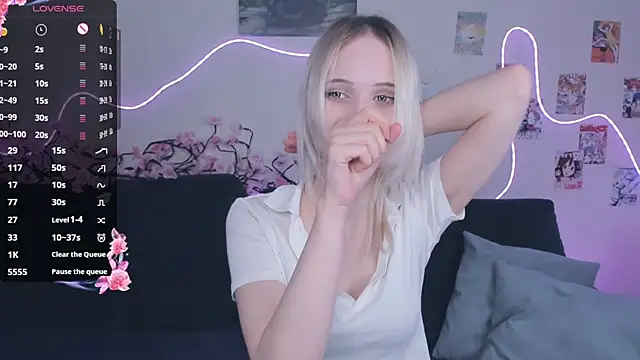 Megan--chan online show from 11, 3, 2026