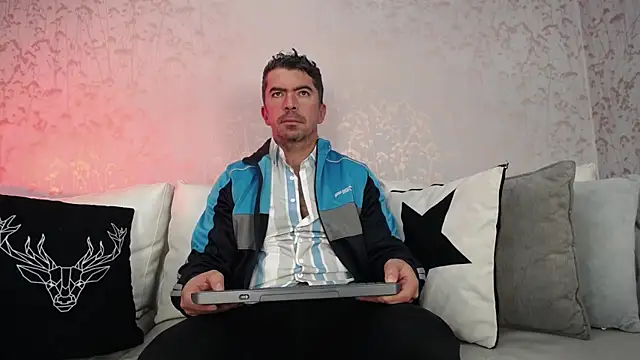 JuanKFit 45 online show from 10, 11, 2025