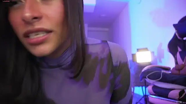 AnnieCouperr online show from 15, 2, 2026