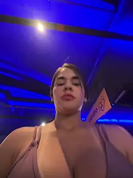 BellaLeclair online show from 11, 2, 2026