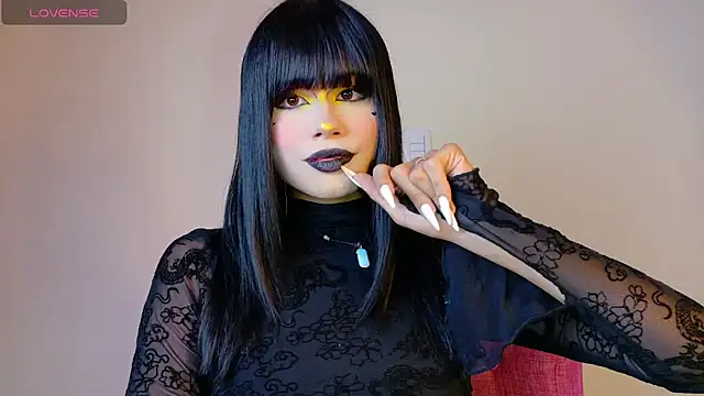 NATASHAA WINZ online show from 9, 10, 2025