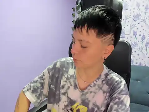  Hannah Hot online show from 8, 11, 2025