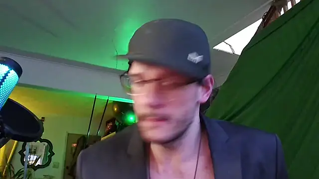 MasterDaddyCool online show from 21, 10, 2025