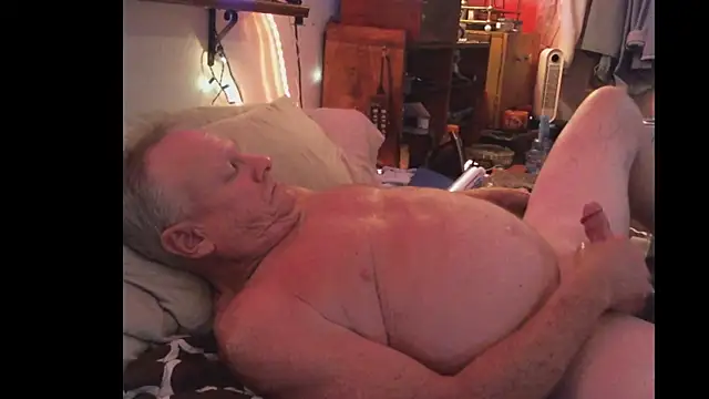 Pussyeat2please online show from 11, 11, 2025