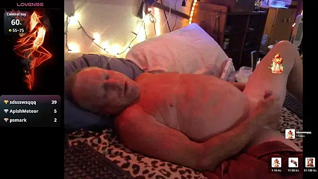 Snapshot of Pussyeat2please chatting on 20, 6, 2026 Pussyeat2please online show from 20, 6, 2026