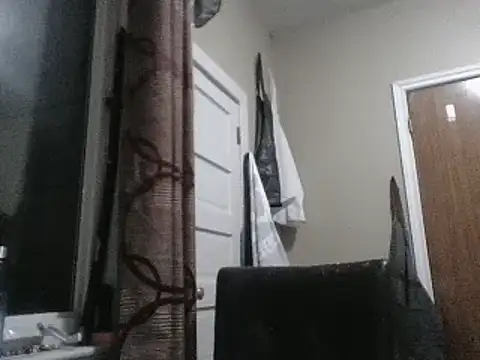 Snapshot of CarloBrian chatting on 6, 10, 2025 CarloBrian online show from 6, 10, 2025