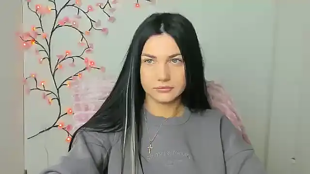 Lune Moon online show from 11, 2, 2026