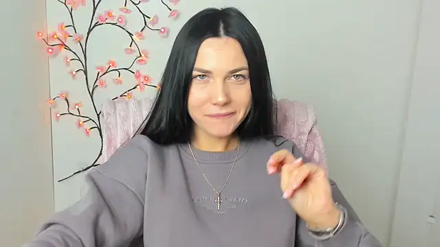 Lune Moon online show from 13, 2, 2026