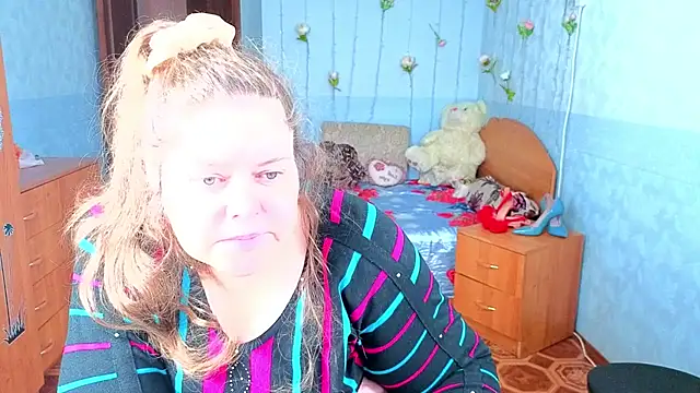 Audrey Aura online show from 22, 10, 2025