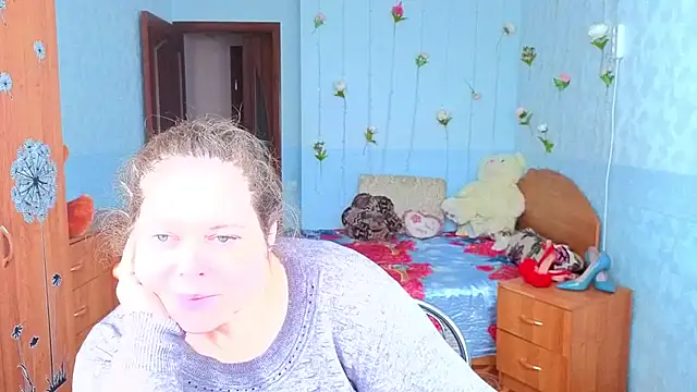 Audrey Aura online show from 25, 10, 2025