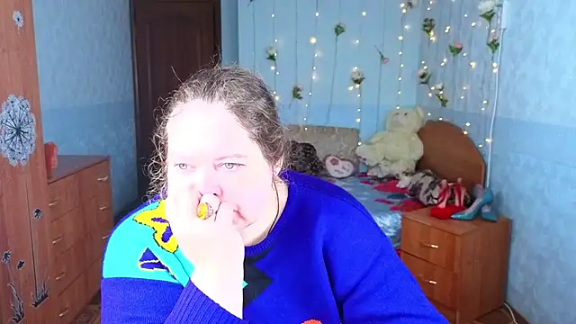 Audrey Aura online show from 28, 10, 2025