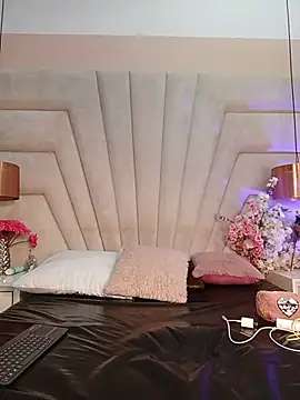 Snapshot of KITY_HILL chatting on 30, 6, 2026 KITY HILL online show from 30, 6, 2026