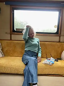 ladyboatlady online show from 14, 9, 2025