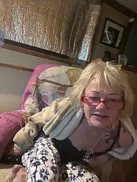 ladyboatlady online show from 23, 2, 2026