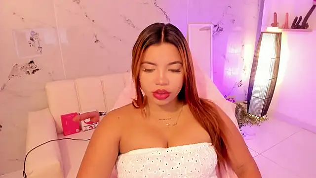 scarlett enjoy1 online show from 8, 11, 2025