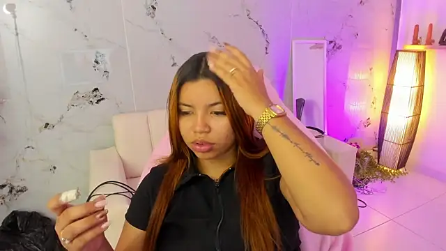 scarlett enjoy1 online show from 10, 11, 2025