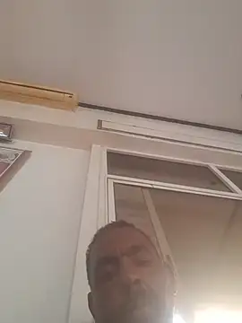 Snapshot of Bob_black chatting on 3, 11, 2025 Bob black online show from 3, 11, 2025