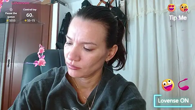 BriggiteSkyAngels online show from 2, 12, 2025