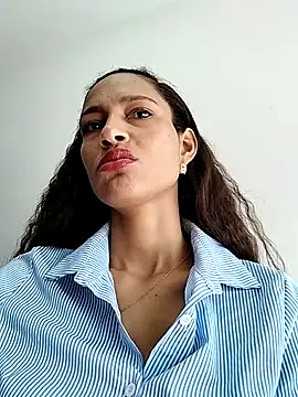Snapshot of SofiaDelicia chatting on 22, 9, 2025 SofiaDelicia online show from 22, 9, 2025
