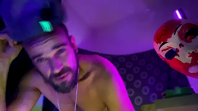 Snapshot of DjDiCKmannOnE chatting on 2, 6, 2026 DjDiCKmannOnE online show from 2, 6, 2026