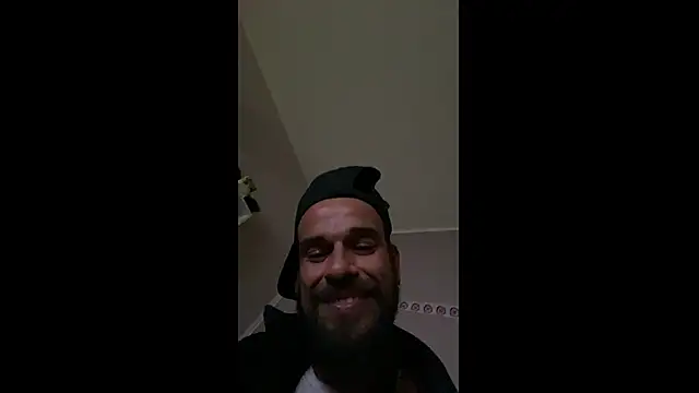 Snapshot of DjDiCKmannOnE chatting on 4, 6, 2026 DjDiCKmannOnE online show from 4, 6, 2026