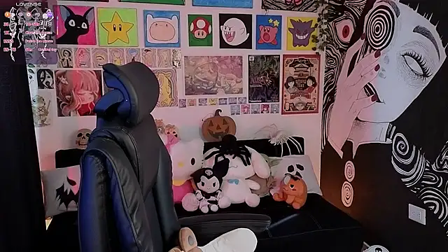 Yuhwan  online show from 28, 10, 2025