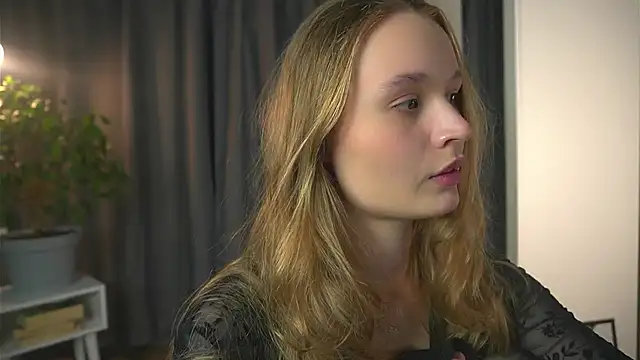 lisa schiele online show from 9, 10, 2025