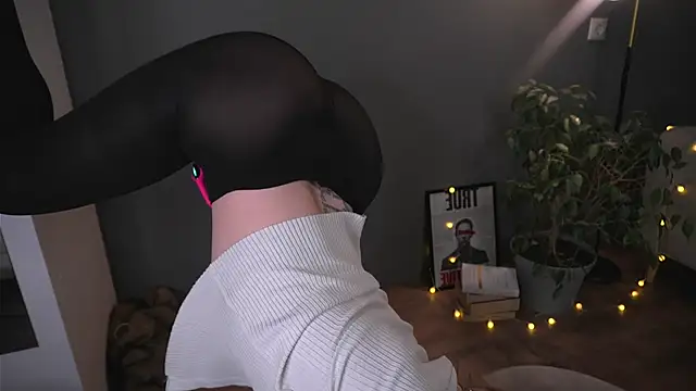 lisa schiele online show from 21, 12, 2025