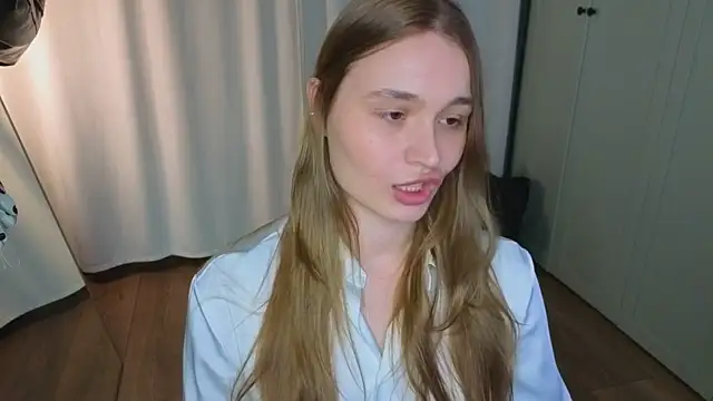 Snapshot of lisa_schiele chatting on 19, 5, 2026 lisa schiele online show from 19, 5, 2026