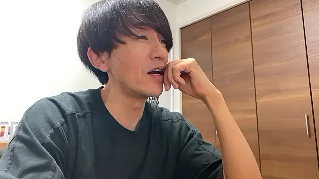 Snapshot of Bonz_Buonz chatting on 9, 10, 2025 Bonz Buonz online show from 9, 10, 2025