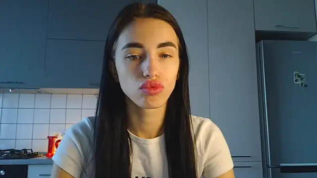 EvaMelnik online show from 22, 9, 2025