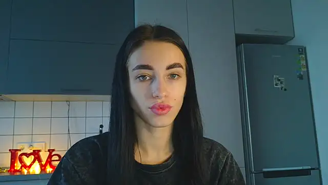 EvaMelnik online show from 24, 9, 2025