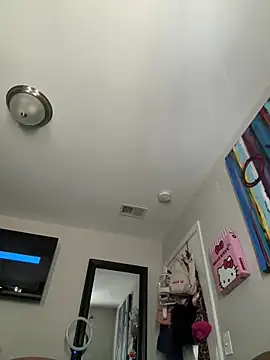 zanaaluvv online show from 15, 9, 2025