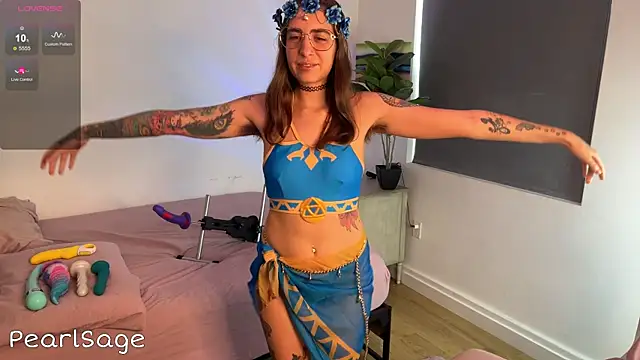 Snapshot of Pearl_Sage chatting on 28, 10, 2025 Pearl Sage online show from 28, 10, 2025