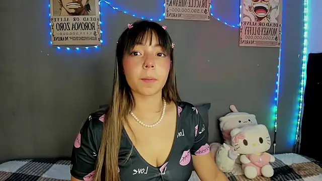 Snapshot of emma_grays2 chatting on 2, 7, 2026 emma grays2 online show from 2, 7, 2026