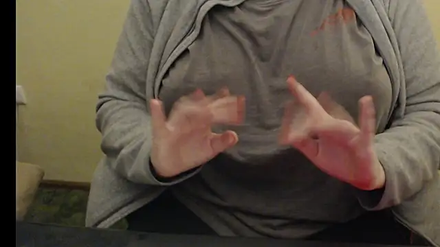 LunoviaXL online show from 12, 11, 2025