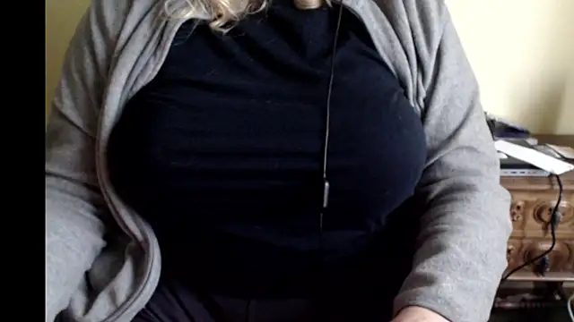 LunoviaXL online show from 14, 12, 2025