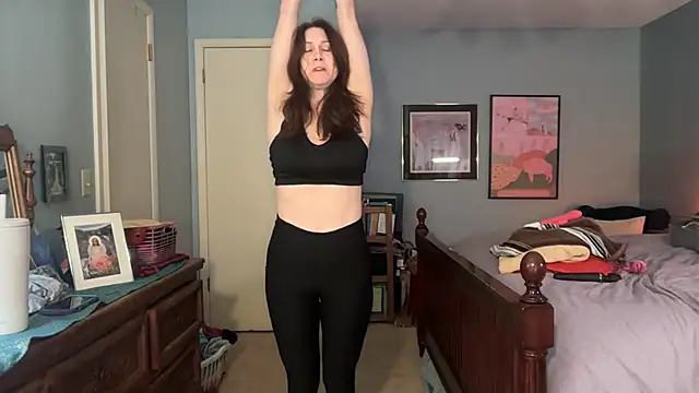 Snapshot of MommyGoddessL chatting on 30, 9, 2025 MommyGoddessL online show from 30, 9, 2025