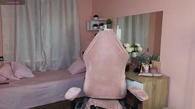 tommy XXX online show from 30, 10, 2025