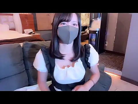 moemilk online show from 3, 10, 2025