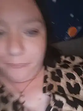 Feuchtekitty92xh online show from 18, 10, 2025