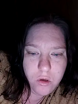 Feuchtekitty92xh online show from 19, 12, 2025