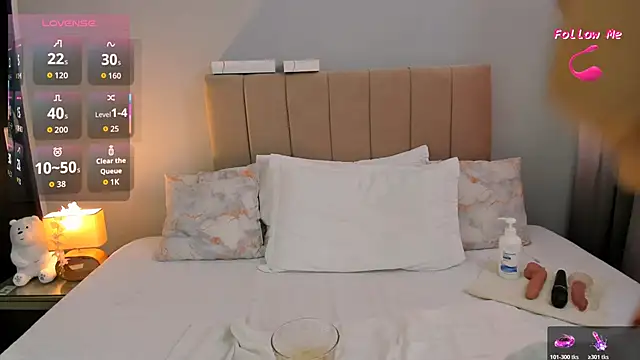 Penelophe01 online show from 28, 10, 2025